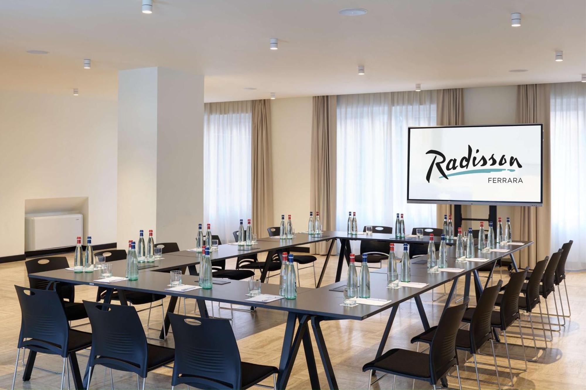 Radisson Hotel فيرّارا المظهر الخارجي الصورة